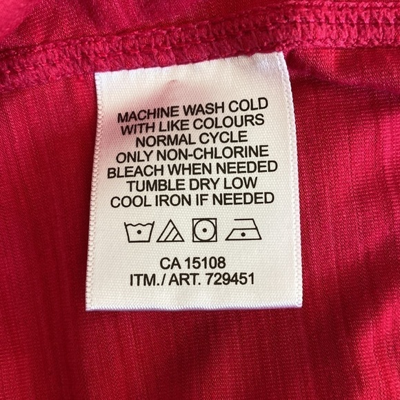 Kirkland - Mock Neck 1/4 Zip Track Jacket in Classic Red - Picture 7 of 8